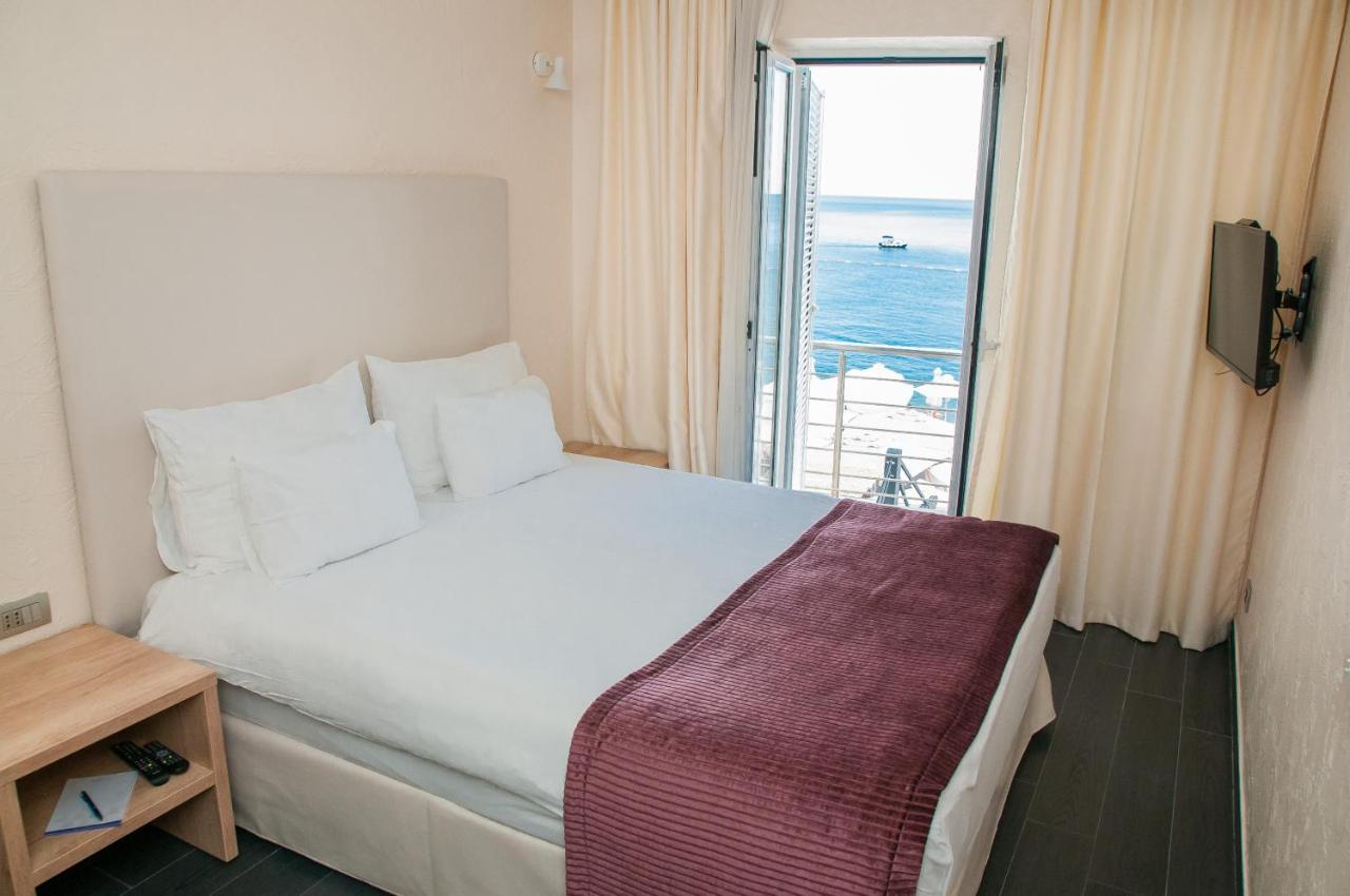 Hotel Astoria Будва Екстериор снимка