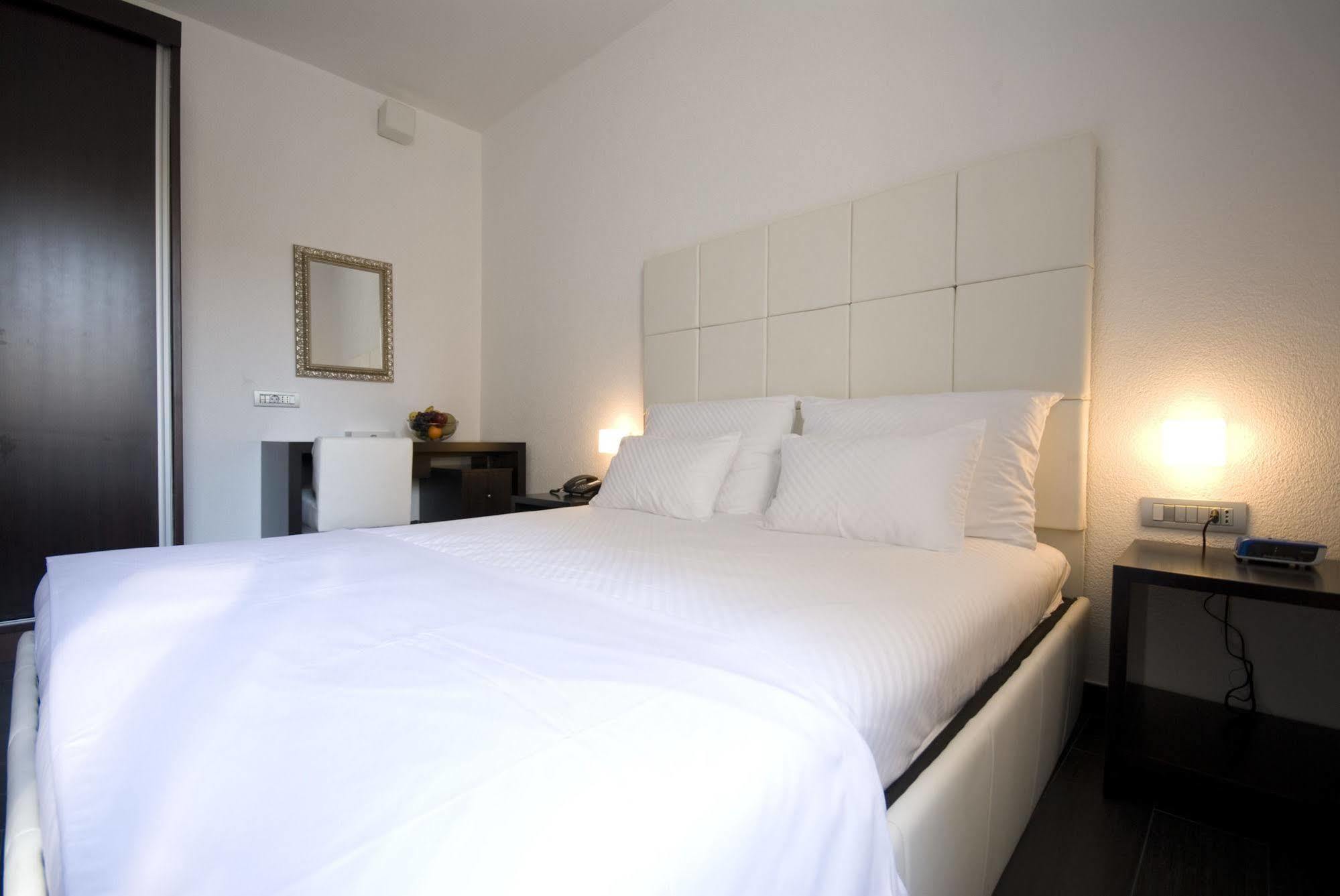 Hotel Astoria Будва Екстериор снимка